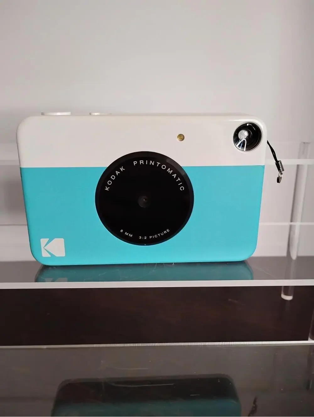 Kodak Printomatic Instant Camera 8mm‎ 3:2 Picture Film Kit Built-in Flash